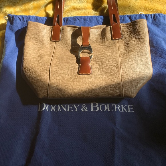 Dooney & Bourke Leather Satchel Bag. New with tags. Never used. - Picture 5 of 6